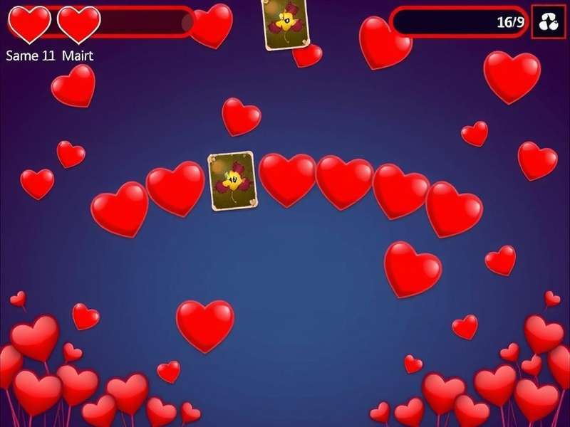 Game Of Hearts Free gameplay interface showing cards and scoreboard